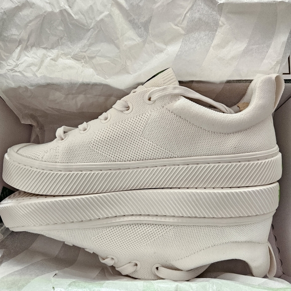 Cariuma IBI low off white knit sneaker Wms sz 9.5 Men's size 8 NIB New - Picture 12 of 16
